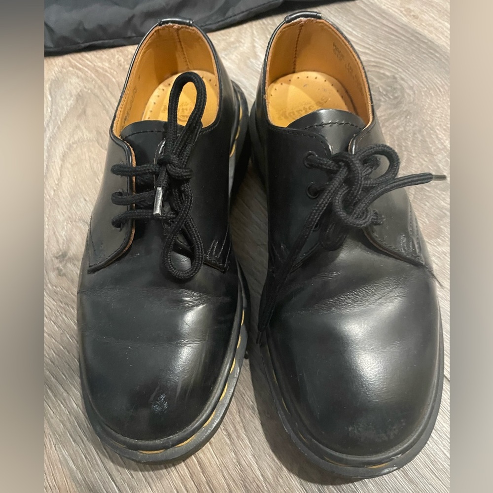 Doc Marten oxfords- black size 3
